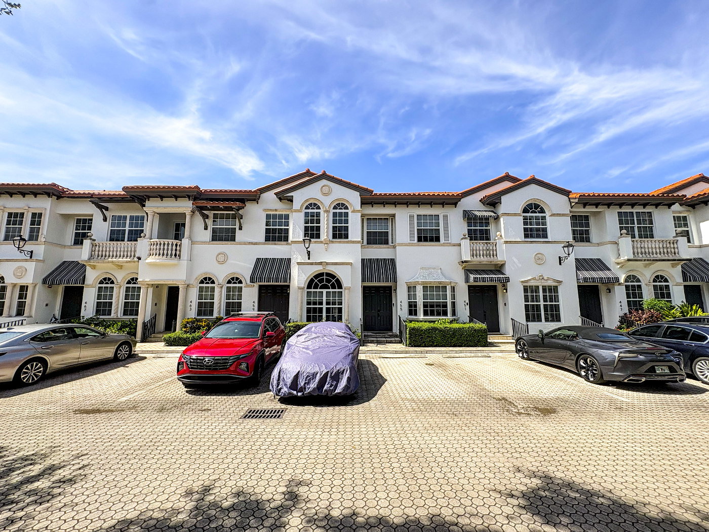 427–499 Coral Way